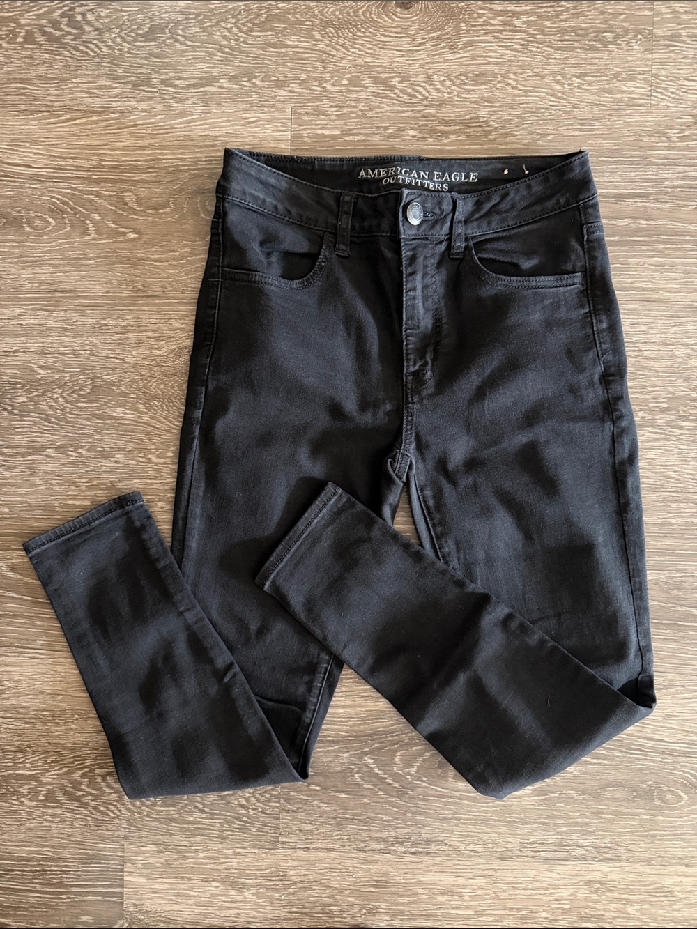 American Eagle Outfitters Women’s Black Super Stretchy Skinny Jeans